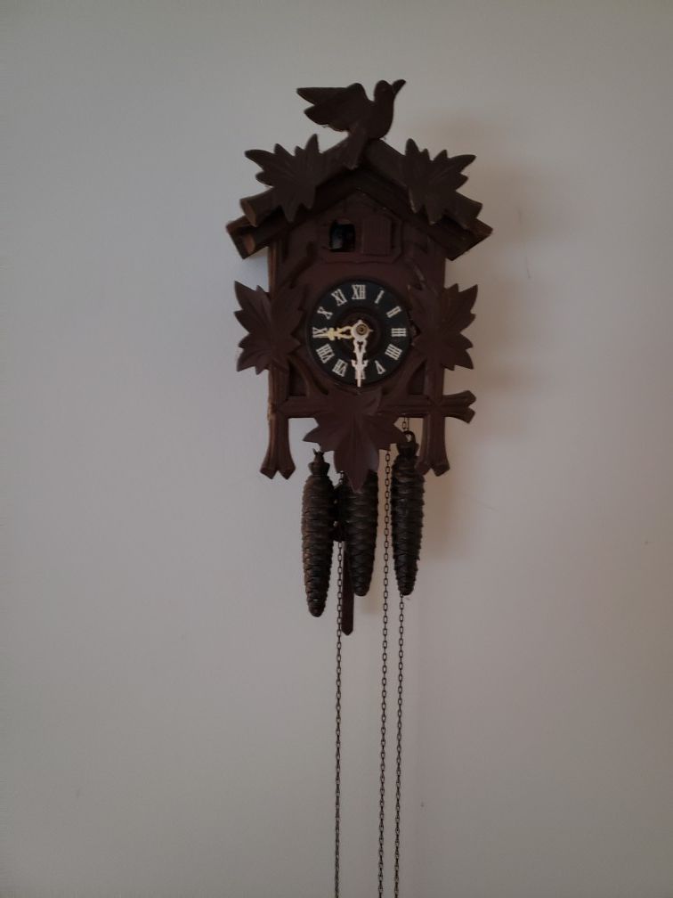 Antique coo-ckoo clock