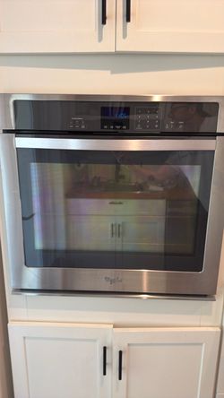 Whirlpool 30” built in stainless steel oven