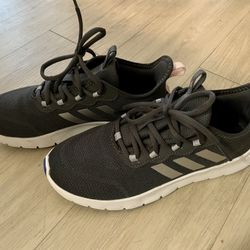 Womens Adidas shoes