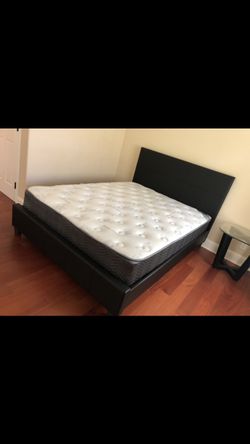 Nuevos Cama Con Colchon Set $330