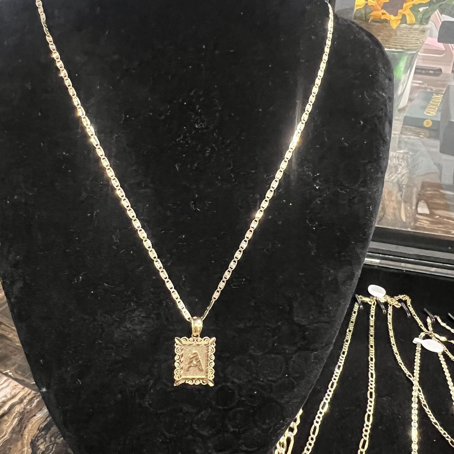 Akd Chain Oro 14k Cadenas/ Chains And Pendant for Sale in Grand Terrace, CA - OfferUp