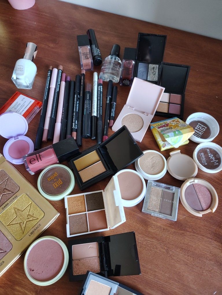 cosmetics π
πall For $25
