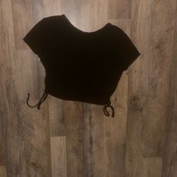 Black Women’s Cropped Shirt