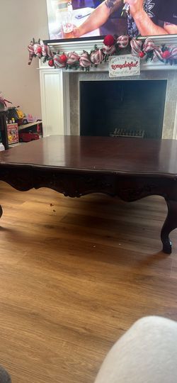 FREE COFFEE TABLE