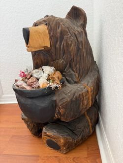 NC wood carved bear