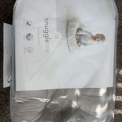 Snuggle Me Organic Baby Pillow 