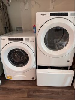 Whirlpool - Washer and Dryer combo