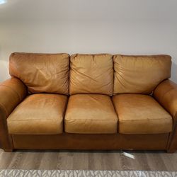 Gorgeous High Quality Italian Leather Couch