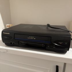 Panasonic Omnivision 4-Head Hi-Fi VHS VCR