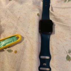 Apple Watch With navigation And iPhone 8 