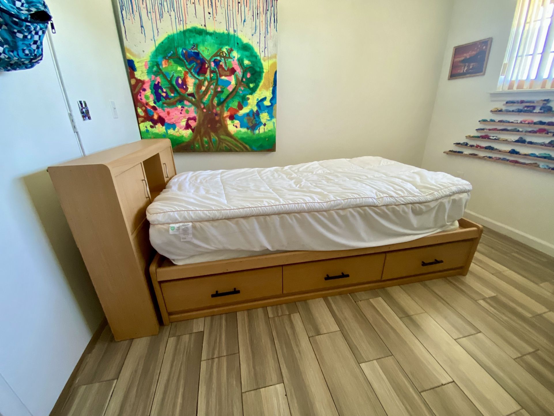 Twin Bed With Mattress