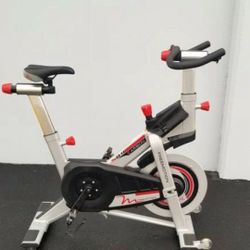 FreeMotion Stationary Bike Spin Bike Indoor Exercise Bicycle Cardio Workout 