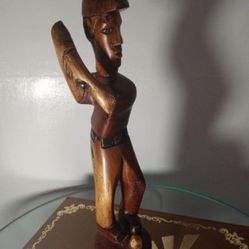 WOODEN STATUE 12"×3"