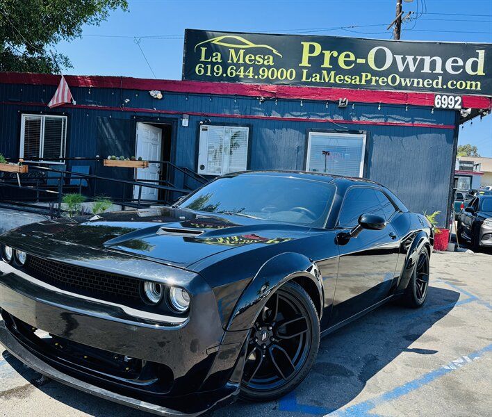 2017 Dodge Challenger SXT Plus