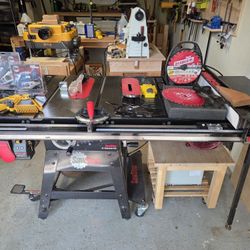 Sawstop Contractor Table Saw - $2,200 Firm. $3,200 value w/all accessories