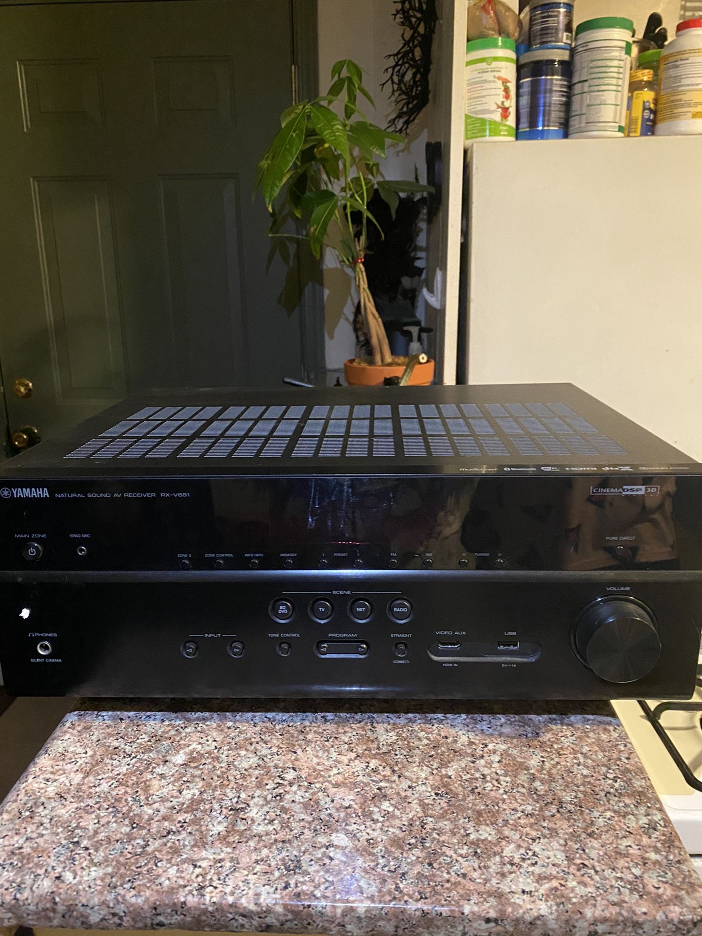 Yamaha Rx-v681 receiver