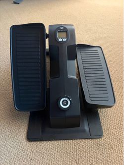 Under desk elliptical
