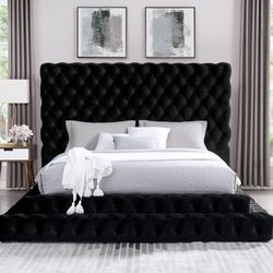 Black Upholstered Tufted Platform Bed