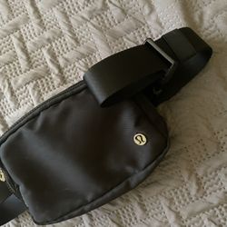 Lululemon Black Crossbody
