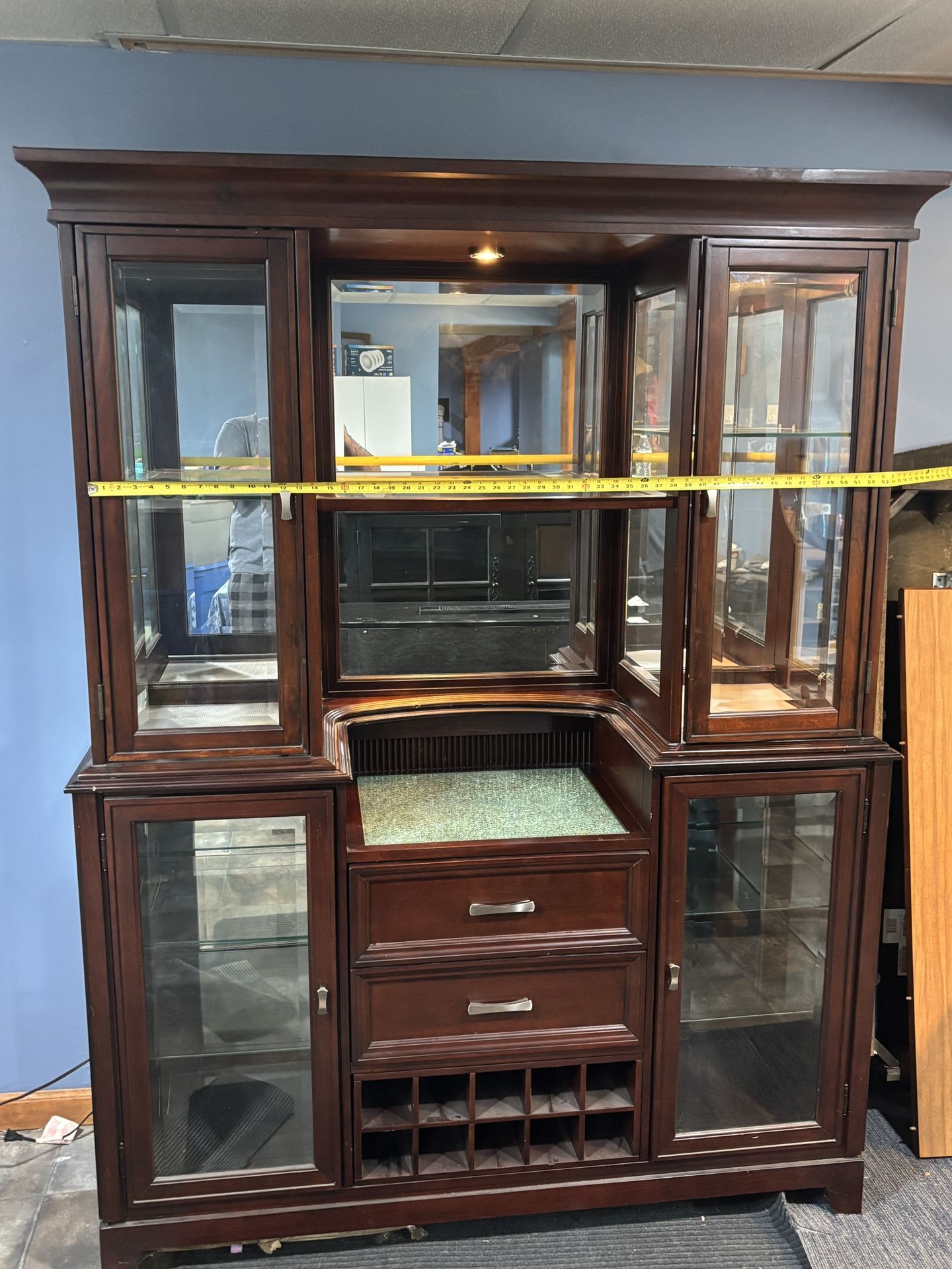 Hutch ,Back BarWith Wine Rack