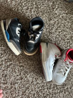 Toddler shoes - size 10c