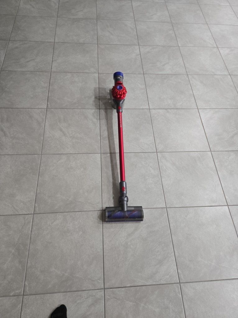Dyson V8 Motorhead Origin