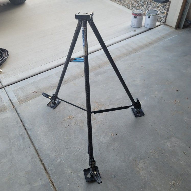 Fifth Wheel Stand