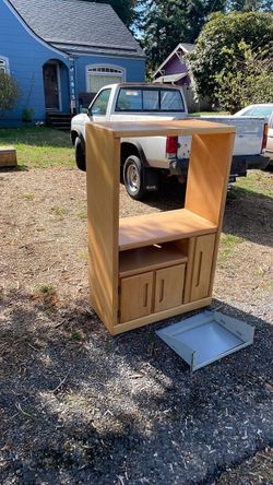 Free Oak Entertainment center