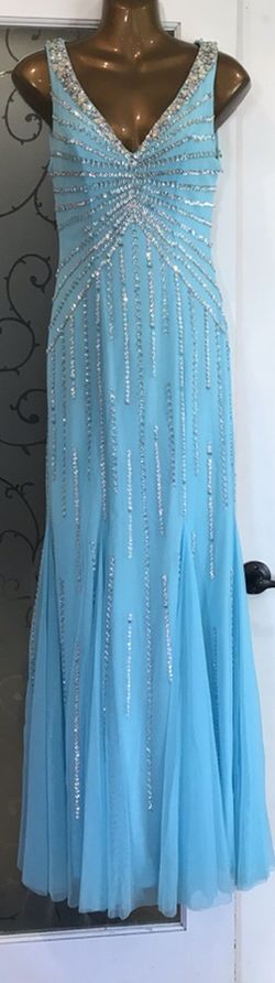 Nordstrom Prom Dress Gown Crystal Beaded Size 4 US