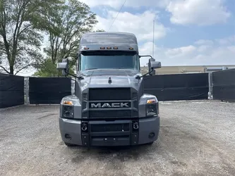 2024 Mack Anthem 64T