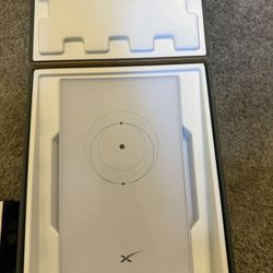 New Starlink Mesh WiFi Router V2