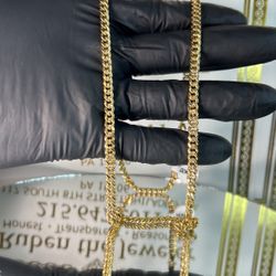 10KT GOLD CUBAN CHAIN 