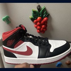 Jordan 1 Retro Mid Gym Red❤️