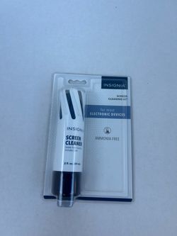 Insignia 2 oz. Screen Cleaning Solution Kit (NS-MCYL520)