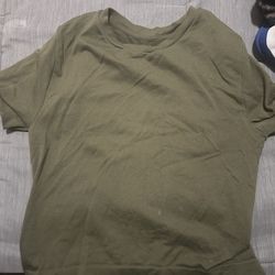 Green fitted shirt! 