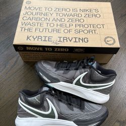 Nike Kyrie 8 Orca Size 10.5 Brand New 