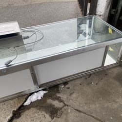 Counter Top And Scale 