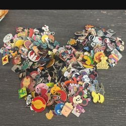 Disney Collectible, Trading Pins