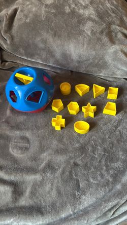 Vintage Tupperware shape toy