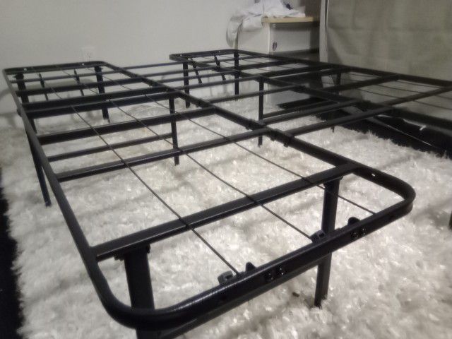 FULL/TWIN SIZED BED FRAME