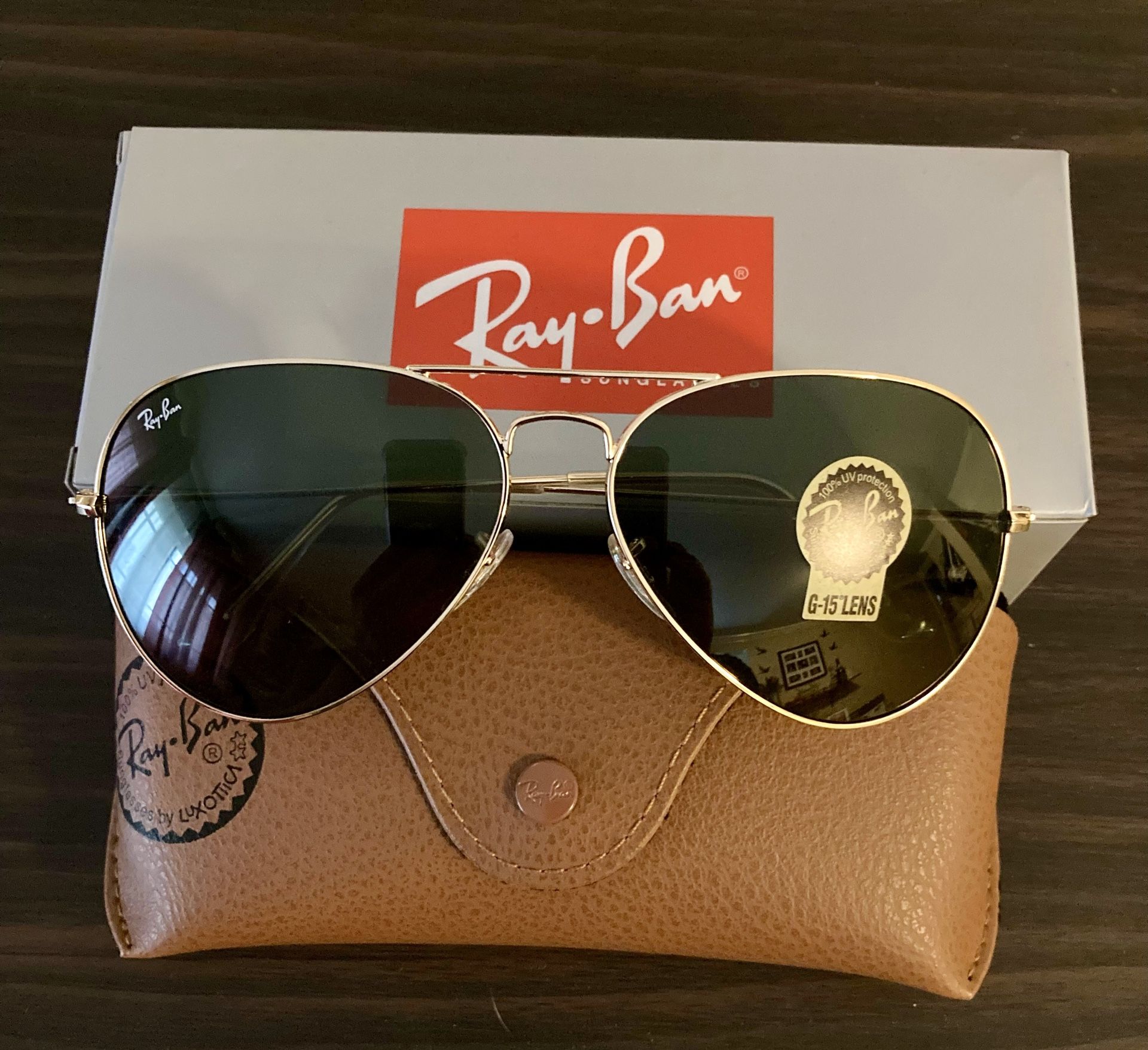 New RayBan Aviator Classic Sunglasses With Original RayBan Packaging 