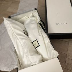 Gucci white leather shoes. Sz 11