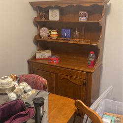 Vintage Ethan Allen Hutch And Table With 3 Chairs