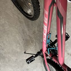 Huffy Bike  24 Inch Girls Bike