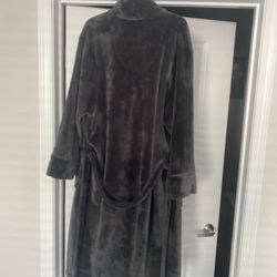 Saks Fifth Fuzzy Robe