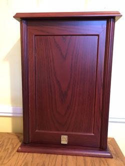 Thomas Pacconi Classics Burgundy Wood Key Chest