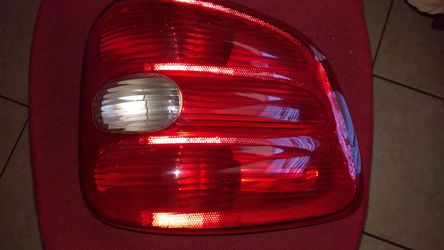 1997-2004 Ford F-150 Flareside RH tail light part#F75B-13B504-B Right