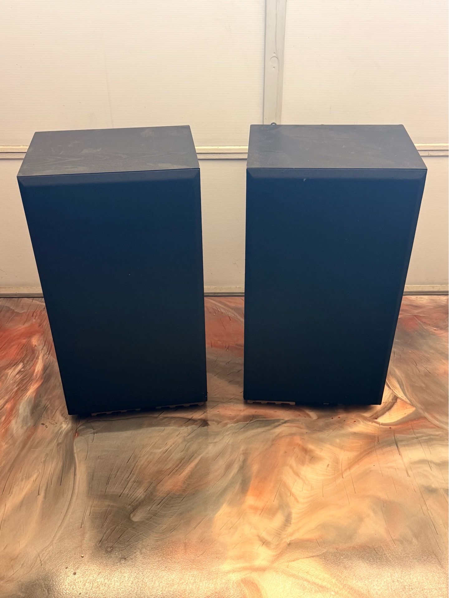 Infinity speakers with enclosures