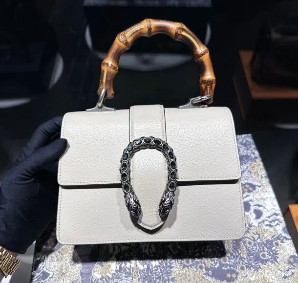 Gucci bamboo pattern white handbag