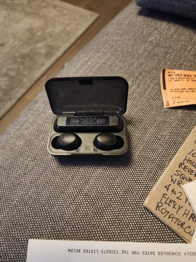 Wireless Earbuds